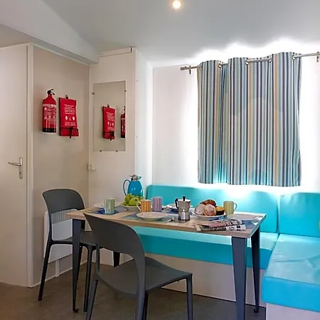 Happy Camp Mobile Homes In Park 4* Umag