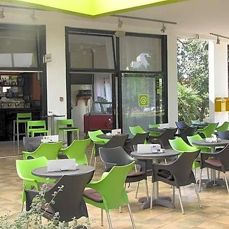 Happy Camp Mobile Homes In Park Umag
