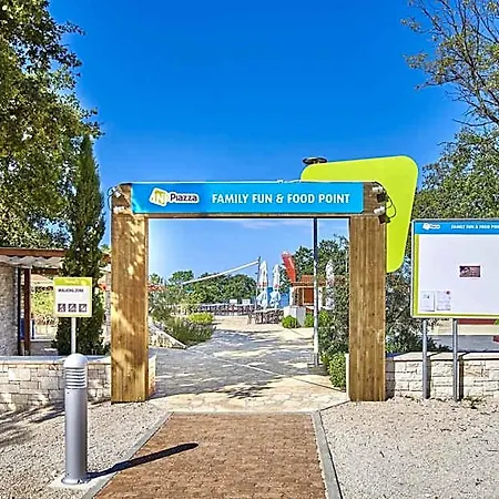 Happy Camp Mobile Homes In Park Umag