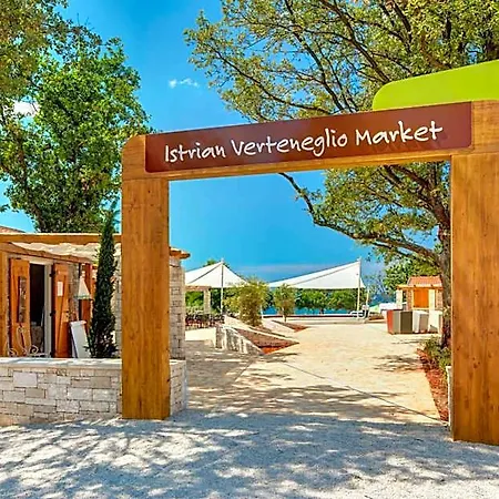 Happy Camp Mobile Homes In Park 4* Umag